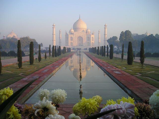 Taj Mahal - Photo Credit: Simon